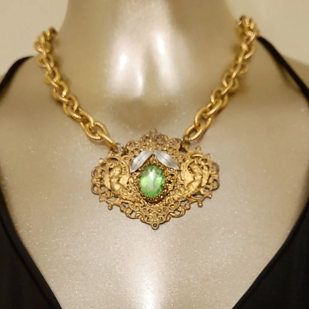 VINTAGE HANDMADE REPURPOSED ANGEL CRYSTAL PENDANT NECKLACE - Picture 5 of 15